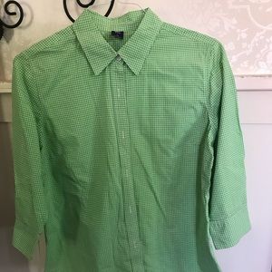 Women’s gap green gingham button down.